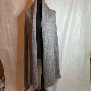 Lightweight Gray Open Front shawl